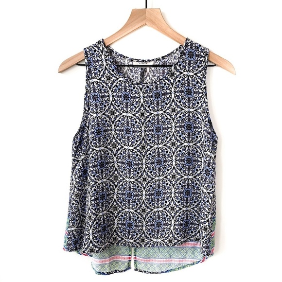 Elodie Tops - Elodie Boho Flowy Blue White Lightweight Blouse Tank Top Scoop Neck Sleeveless M